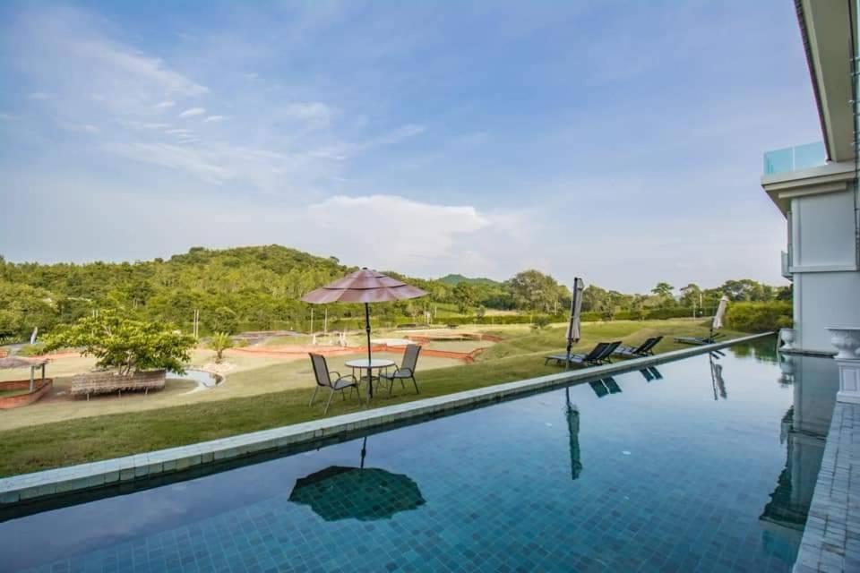 Hotel Viva Montane Ban Nong Chap Tao Exterior foto